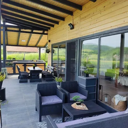 Feriehus Wood Pool &