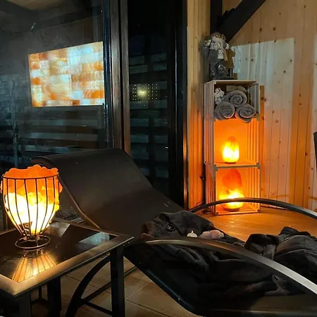 펜션 Wood Pool & *