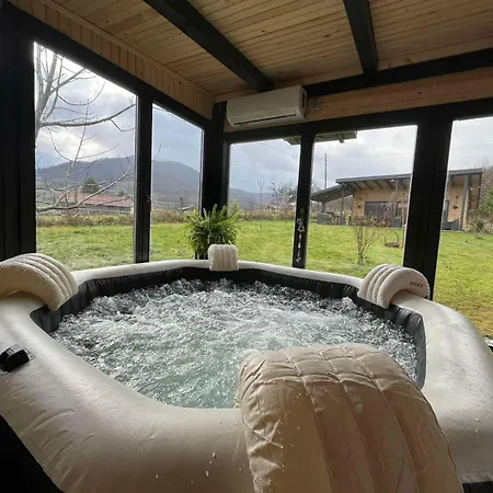 Wood Pool & Semesterbostad