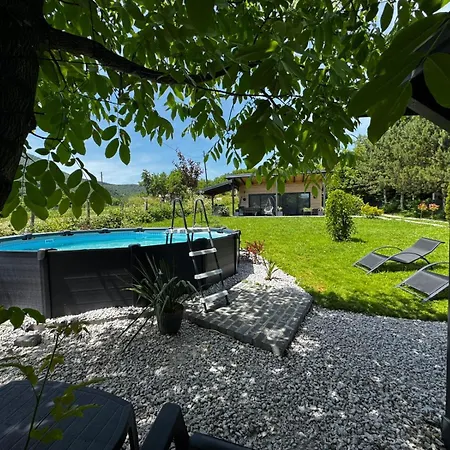 Wood Pool & * Visoko